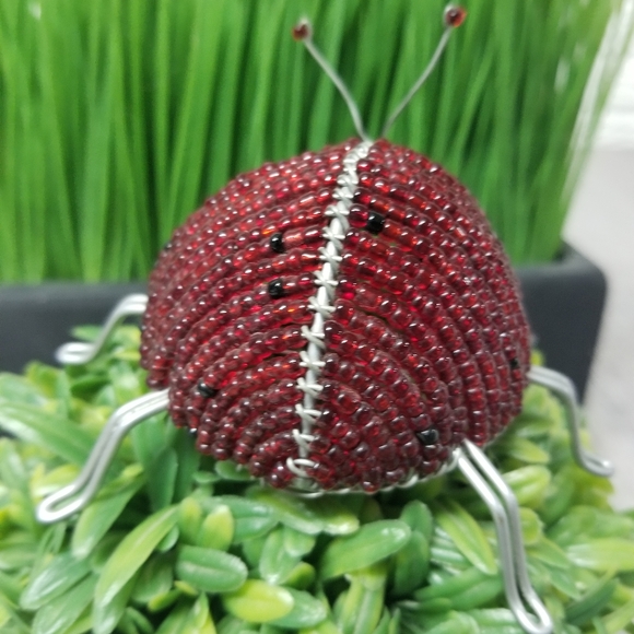 Ladybug decor (wire and beaded ) - Picture 6 of 8